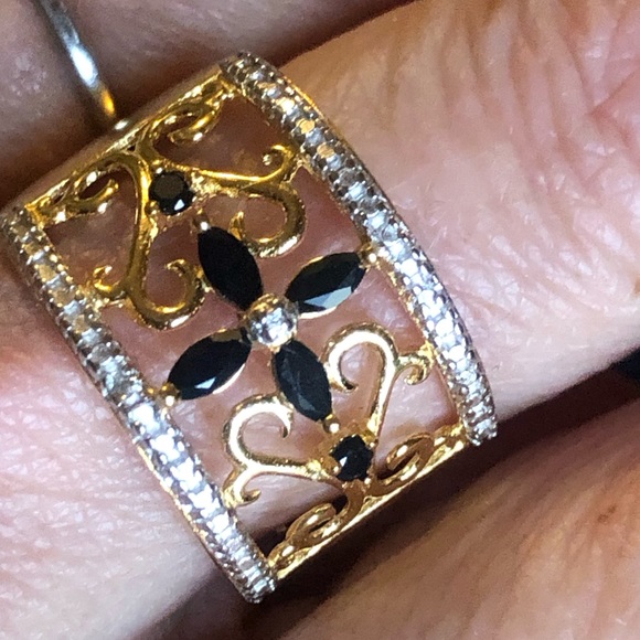 Sapphire & diamond ring size 8 marked sterling “925” with 22 k gold plate - Picture 9 of 10